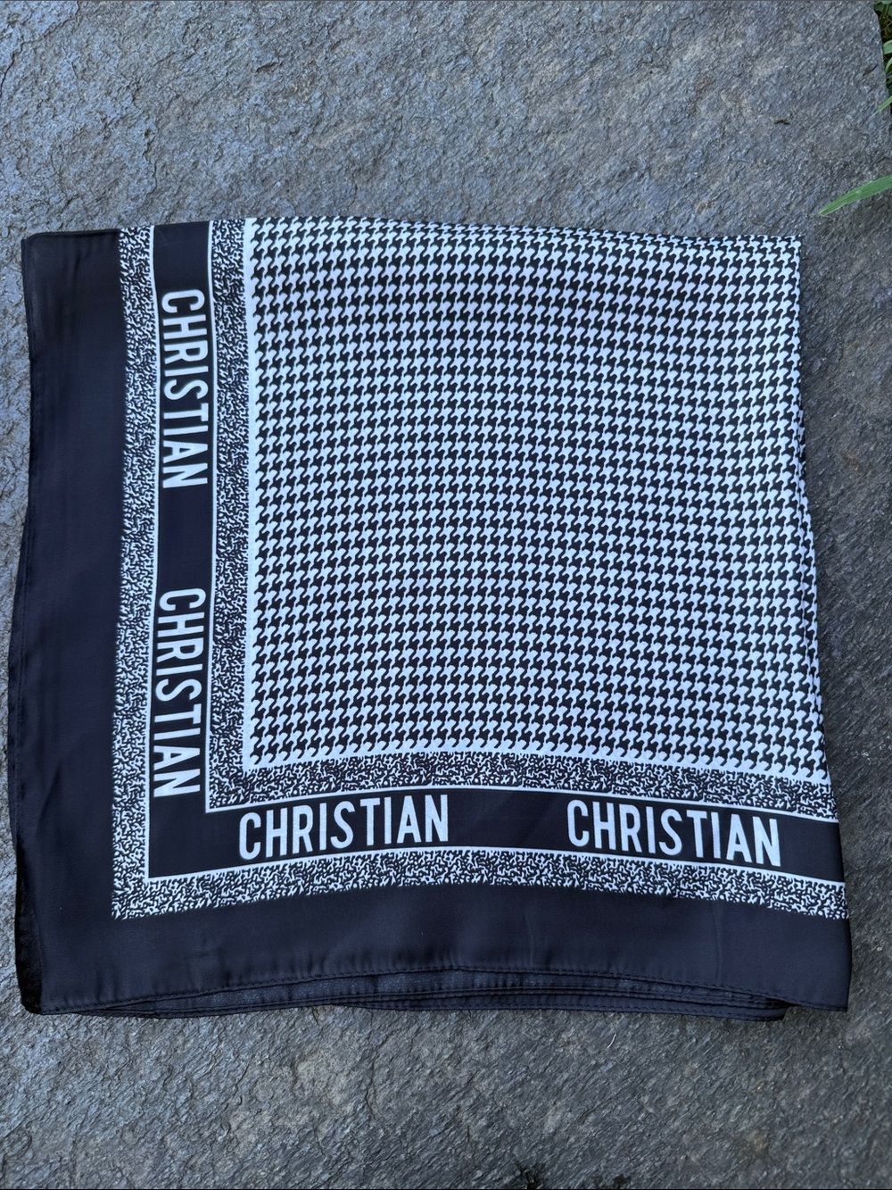 Branded Black and White Houndstooth Scarf